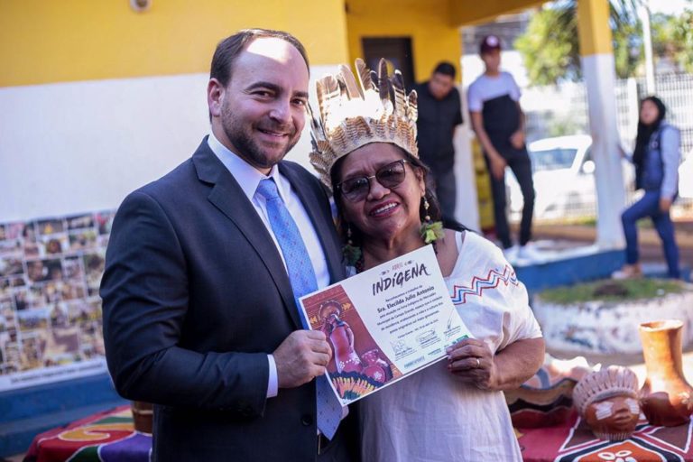 Read more about the article João César Mattogrosso participa de solenidade em homenagem aos trabalhadores indígenas da Capital