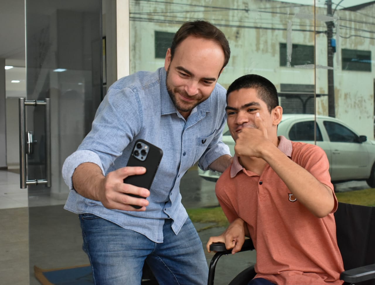 Read more about the article Atuação de João César Matogrosso contempla pautas em favor da luta das pessoas com deficiência