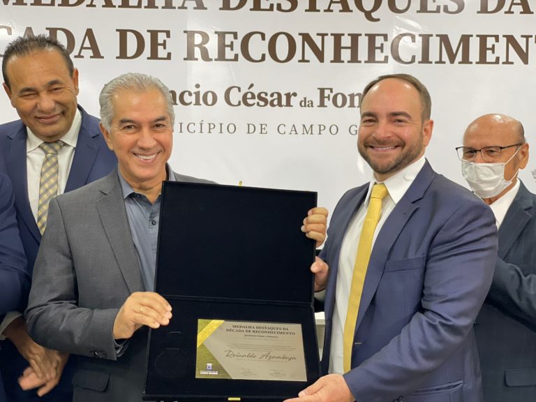 Read more about the article Pelas mãos de João César Mattogrosso, governador Reinaldo Azambuja recebe homenagem ‘Destaques da Década de Reconhecimento – Juvêncio César da Fonseca’