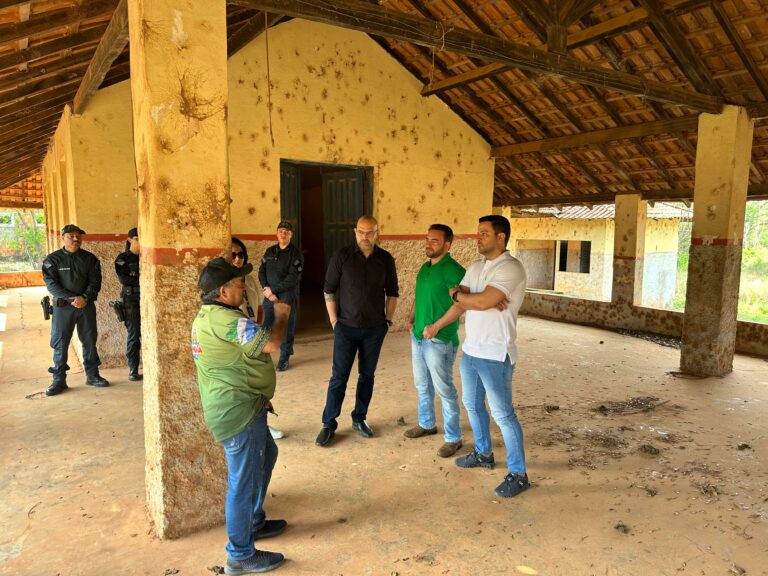 Read more about the article Em Corumbá, deputado João César Mattogrosso trabalha em defesa da educação